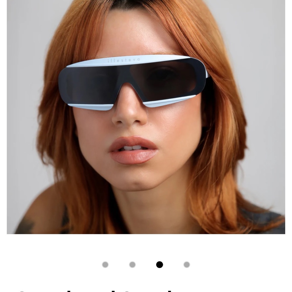 Illesteva Courchevel Sunglasses In white / black